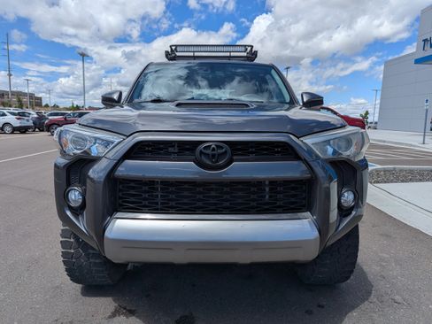 Used 2018 Toyota 4Runner TRD Off-Road AWD/4WD image 5