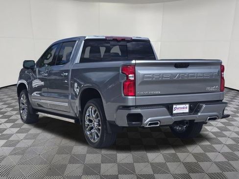 Used 2025 Chevrolet Silverado 1500 High Country AWD/4WD image 8