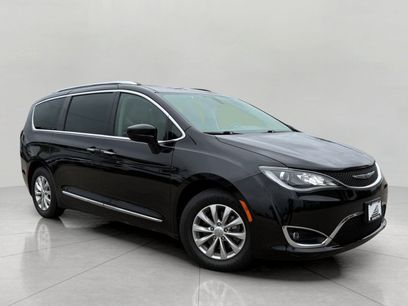 Used 2018 Chrysler Pacifica Touring-L