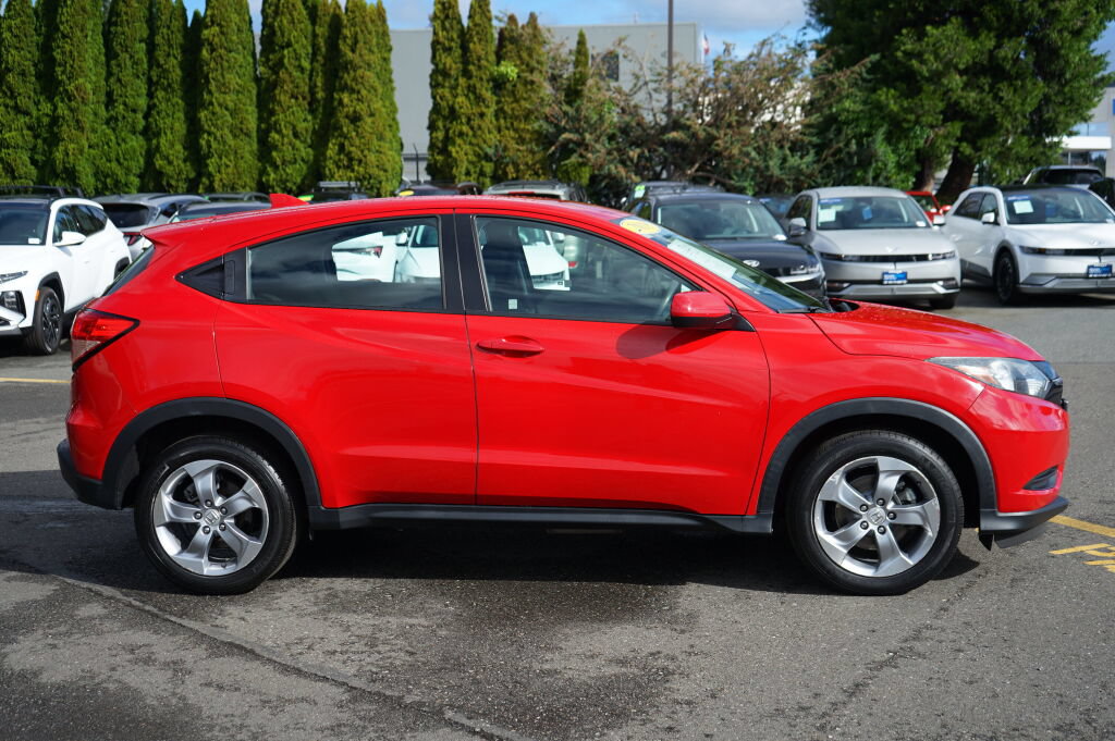 Used 2018 Honda HR-V LX image 5