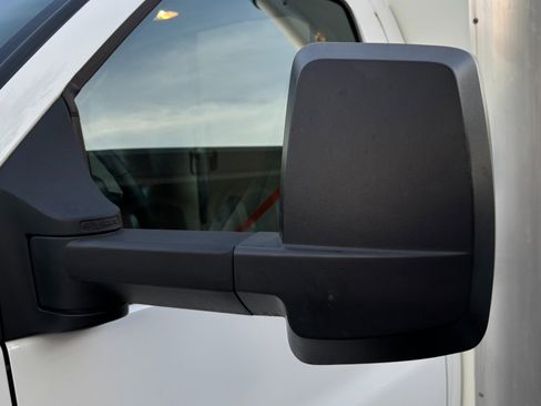 Used 2022 Chevrolet Express 3500 w/ Power Convenience Package RWD image 22
