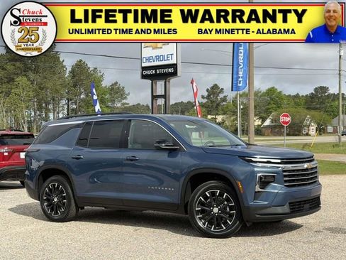 New 2026 Chevrolet Traverse LT image 1