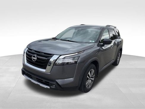 Certified 2022 Nissan Pathfinder SL AWD/4WD image 16