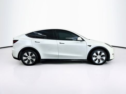 Used 2021 Tesla Model Y Long Range AWD/4WD image 10