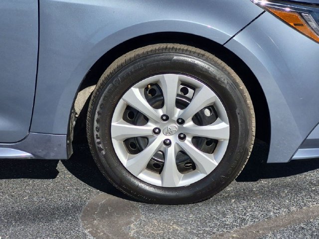 Used 2026 Toyota Corolla LE FWD image 10