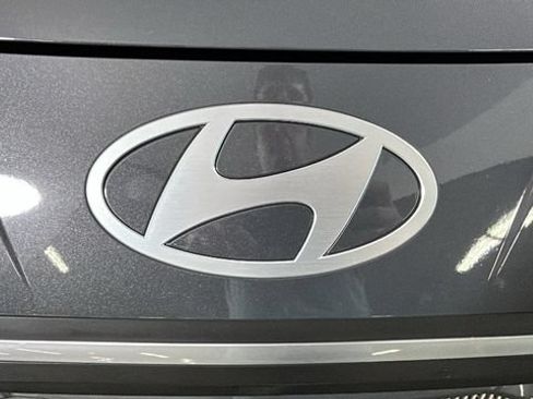 Certified 2024 Hyundai Elantra SEL FWD image 8
