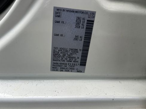 Used 2025 Nissan Altima 2.5 SV FWD image 34