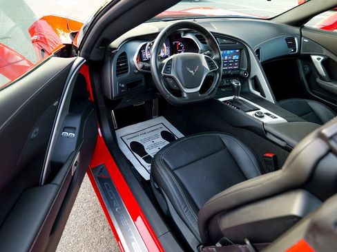 Used 2016 Chevrolet Corvette Stingray Coupe RWD image 19