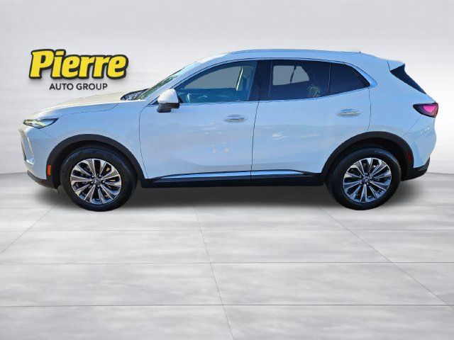 Used 2024 Buick Envision Preferred AWD/4WD image 2