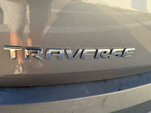 Used 2020 Chevrolet Traverse LS image 23