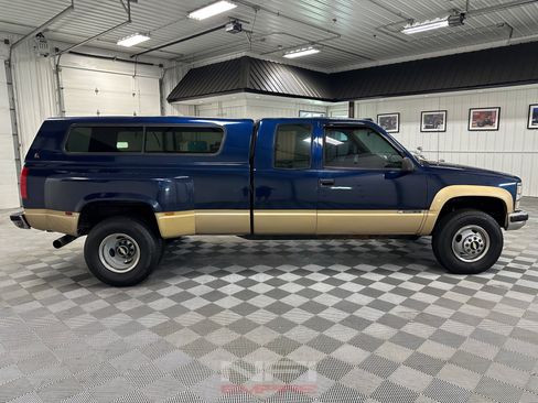 Used 1993 Chevrolet Silverado 3500 4x4 Extended Cab image 7