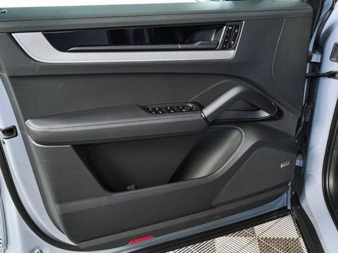 New 2026 Porsche Cayenne AWD/4WD image 6