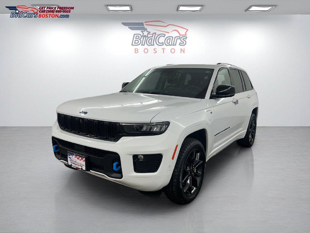 Used 2023 Jeep Grand Cherokee 30th Anniversary AWD/4WD image 1