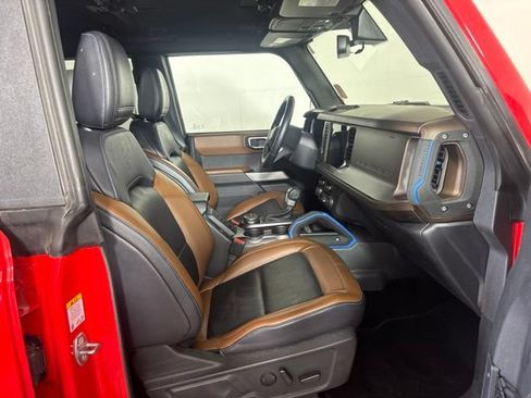 Certified 2023 Ford Bronco Outer Banks AWD/4WD image 4
