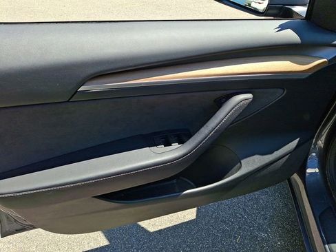 Used 2023 Tesla Model 3 Standard Range RWD image 14