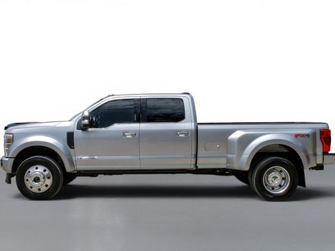 Used 2022 Ford F450 Platinum w/ FX4 Off-Road Package AWD/4WD image 9