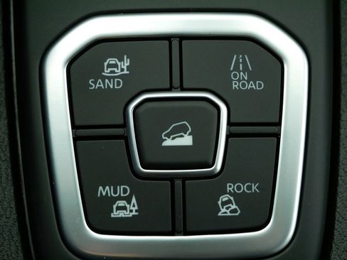 New 2026 Nissan Frontier PRO-4X w/ Pro Premium Package AWD/4WD image 35