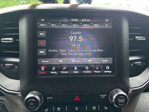 Used 2021 RAM 1500 Laramie w/ Off Road Group AWD/4WD image 23