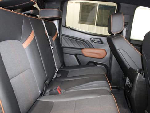 Used 2024 GMC Canyon AT4 AWD/4WD image 28