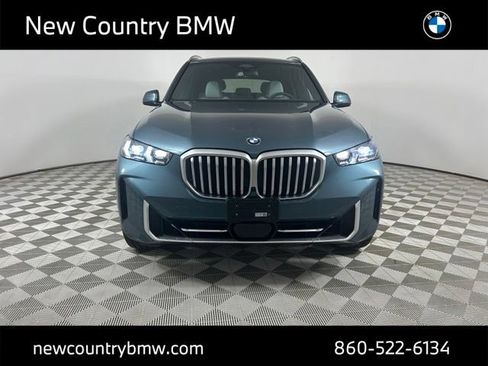 Used 2025 BMW X5 xDrive40i w/ Premium Package AWD/4WD image 2