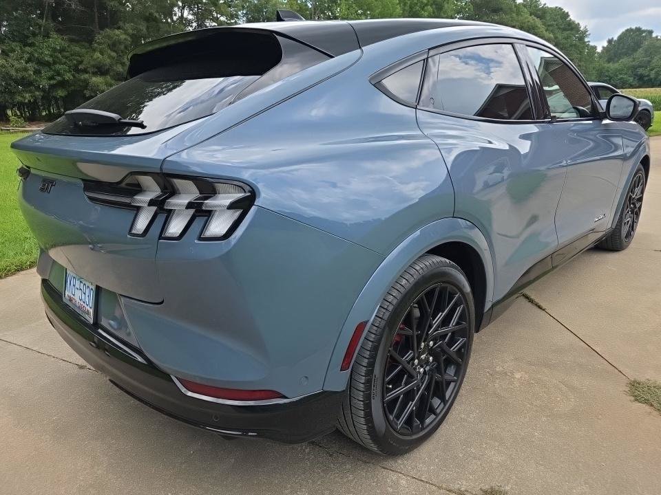 Used 2023 Ford Mustang Mach-E GT w/ GT Performance Edition AWD/4WD image 3