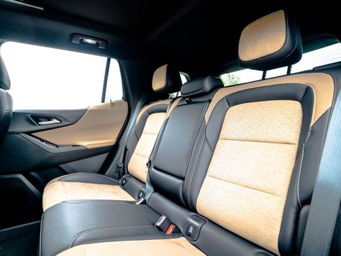 New 2026 Chevrolet Equinox ACTIV AWD/4WD image 33