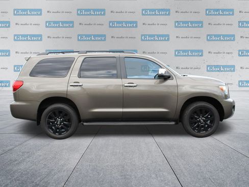 Used 2016 Toyota Sequoia Platinum image 4