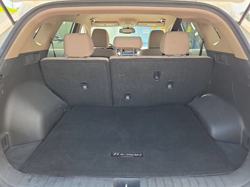Used 2020 Hyundai Tucson Value w/ Cargo Package FWD image 15