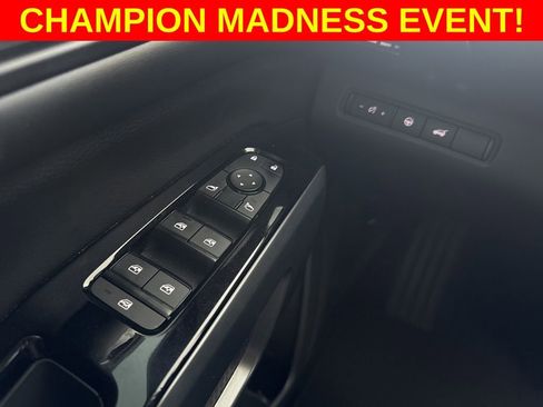 Used 2023 Nissan Pathfinder SL w/ SL Premium Package image 17