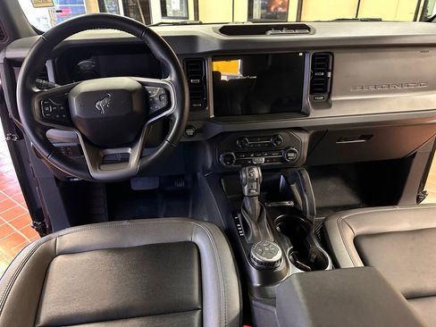 Used 2024 Ford Bronco Big Bend image 23