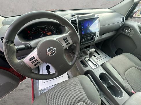 Used 2015 Nissan Frontier SV RWD image 31