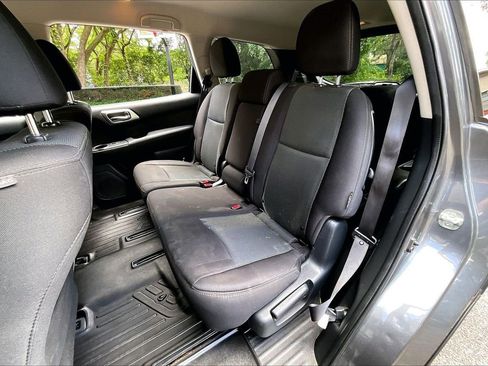 Used 2020 Nissan Pathfinder SV AWD/4WD image 19
