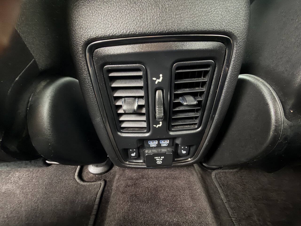 Used 2018 Dodge Durango GT AWD/4WD image 12