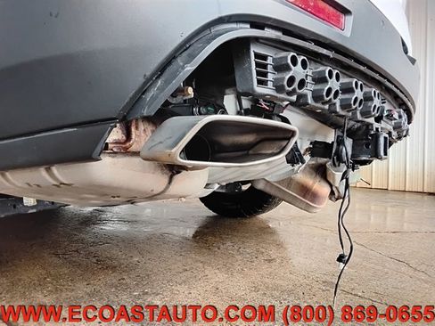 Used 2021 GMC Acadia AT4 w/ Technology Package image 16