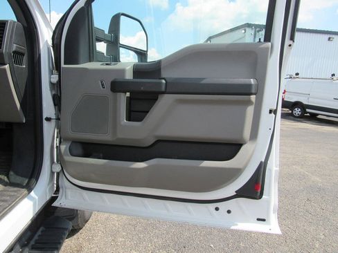 Used 2018 Ford F350 XL w/ Power Equipment Group AWD/4WD image 12
