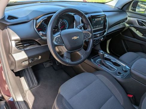 Used 2018 Chevrolet Traverse LT image 10