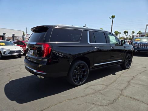 New 2026 GMC Yukon XL Denali AWD/4WD image 4