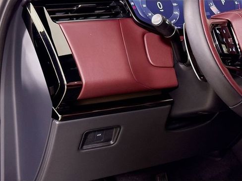 Certified 2023 Land Rover Range Rover Sport SE Dynamic image 10