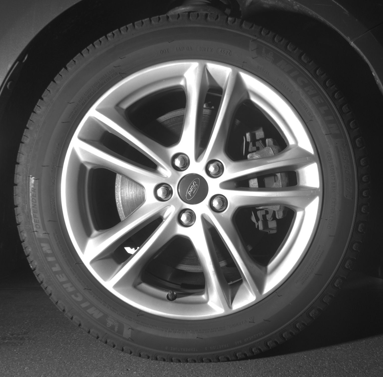 Used 2015 Ford Fusion Energi Titanium FWD image 11