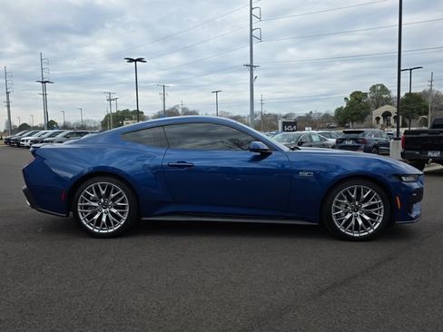 Used 2024 Ford Mustang GT Premium image 6