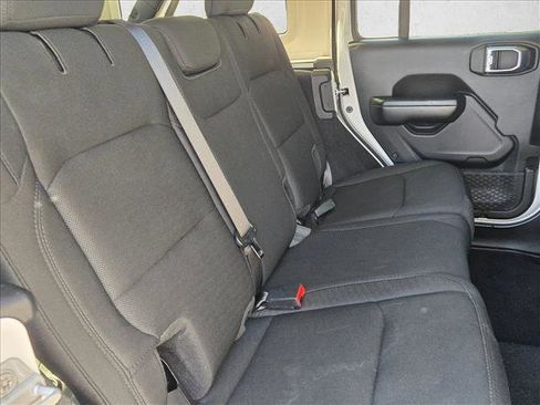 Used 2020 Jeep Wrangler Unlimited Sport S image 19