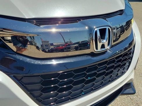 Used 2022 Honda HR-V Sport image 7