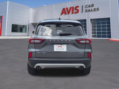 Used 2025 Ford Escape Active AWD/4WD image 9