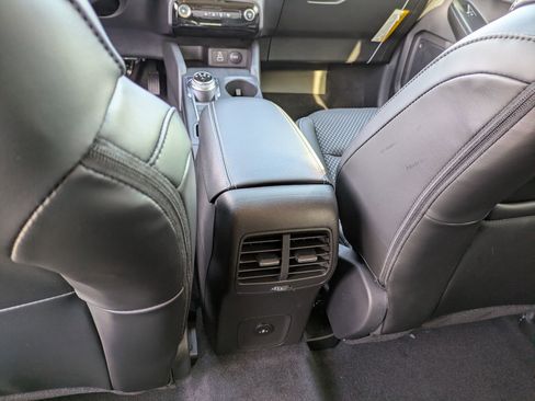 New 2026 Ford Escape SE image 29