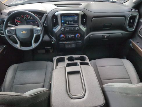 Used 2022 Chevrolet Silverado 1500 LT w/ Z71 Off-Road Package AWD/4WD image 33