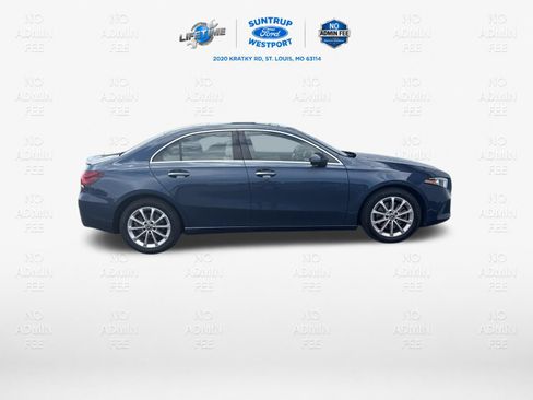 Used 2021 Mercedes-Benz A 220 4MATIC image 3