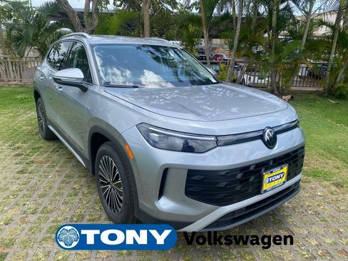 New 2026 Volkswagen Tiguan S image 1