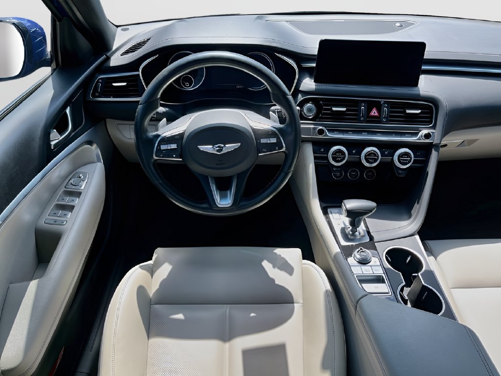 Used 2023 Genesis G70 2.0T RWD image 23