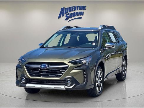 Certified 2023 Subaru Outback Touring AWD/4WD image 2