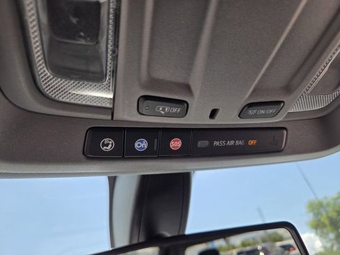 Used 2021 Chevrolet Silverado 1500 LT RWD image 30